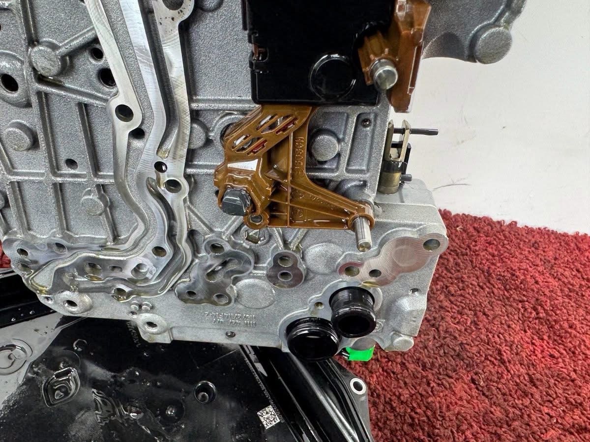 OEM BMW G20 G22 G26 G29 Automatic Transmission Valve Body Mechatronics – 33K Miles